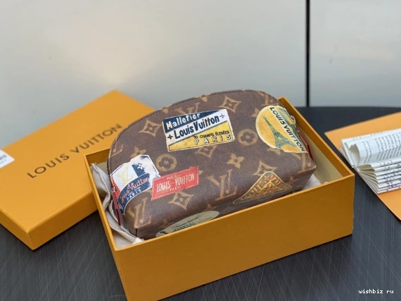 WIS COSMETIC POUCH Louis Vuitton 1113